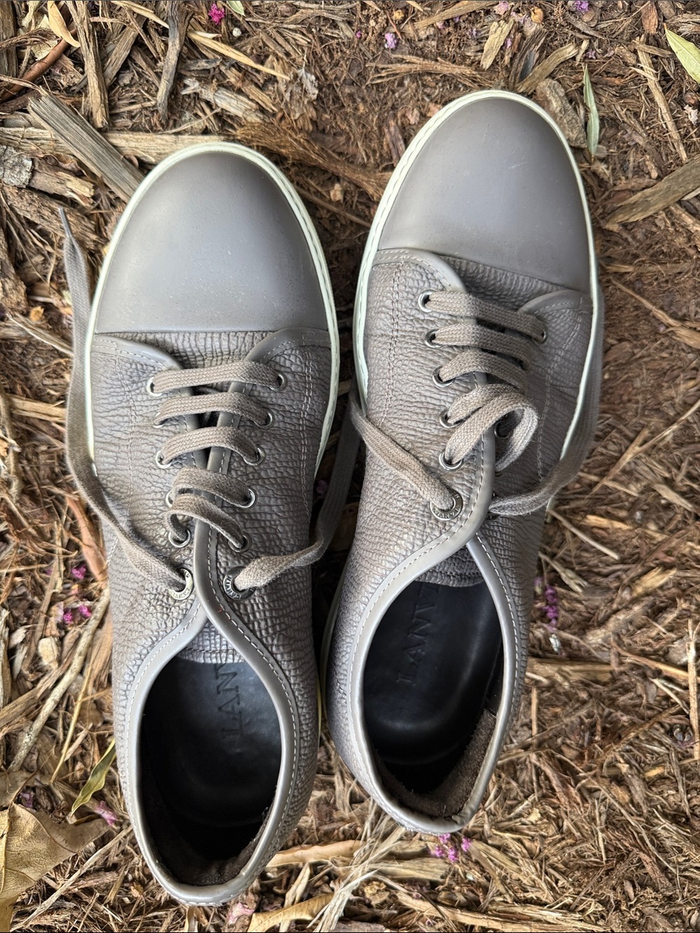 Men’s LAVIN  textured pebbled leather luxury sneaker sz 9